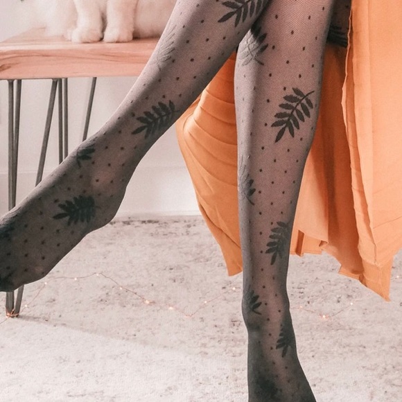 New In Package Rachel leaves and peas tights made in Italy size B. (2) - Picture 1 of 2